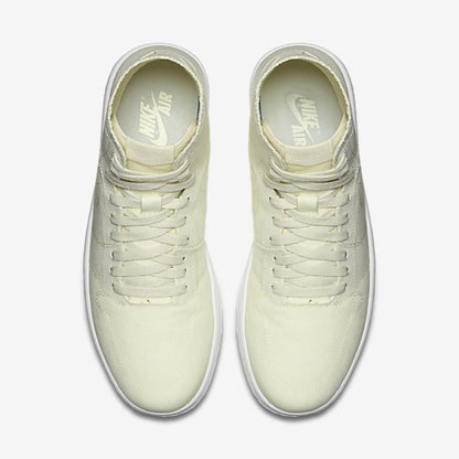 Air Jordan 1 Retro High &