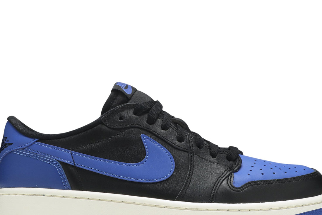 Air Jordan 1 Retro Low OG &