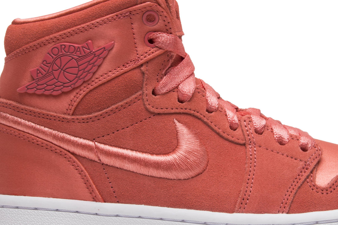 Wmns Air Jordan 1 Retro High &