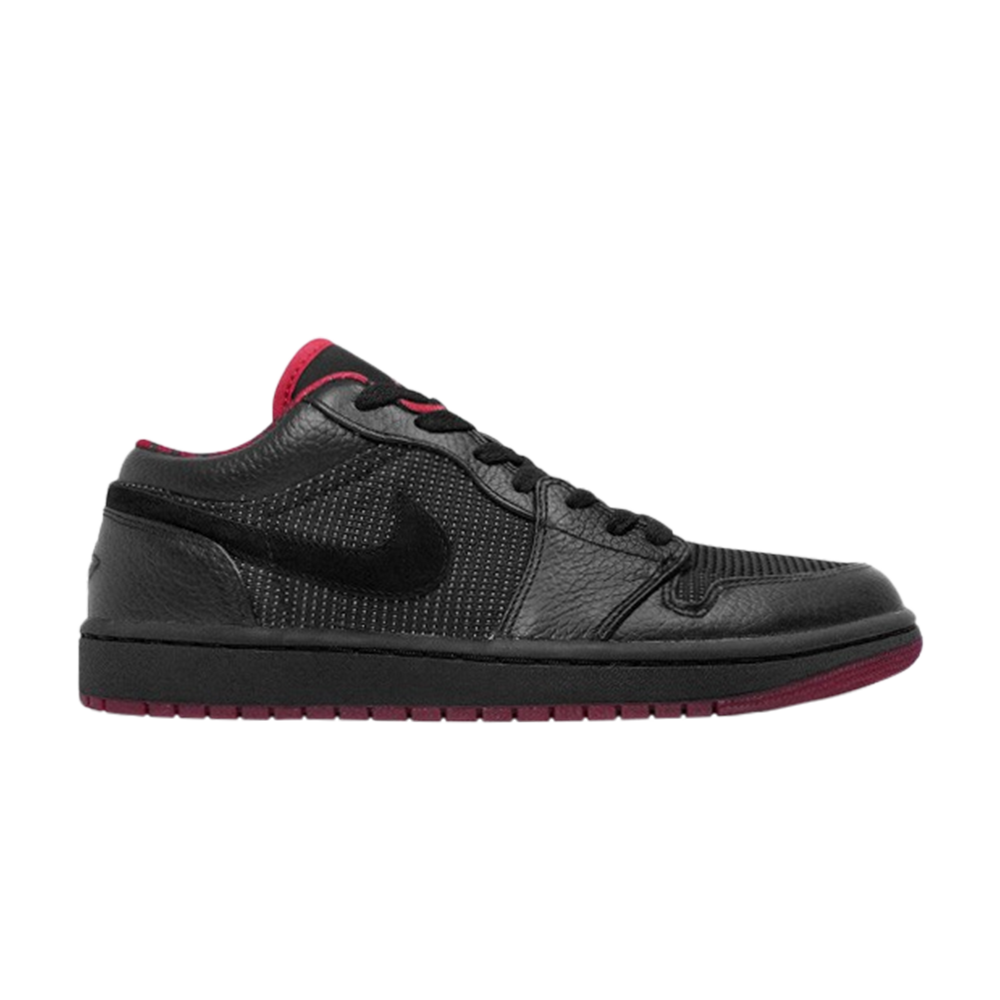 Air Jordan 1 Retro Low &