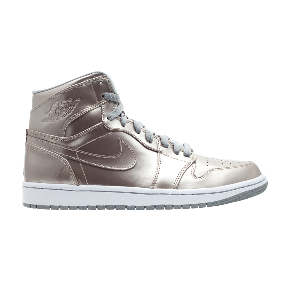 Air Jordan 1 Retro High &