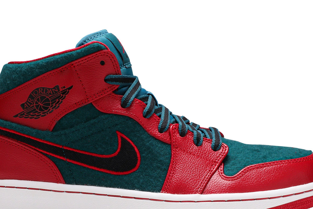 Air Jordan 1 Mid &