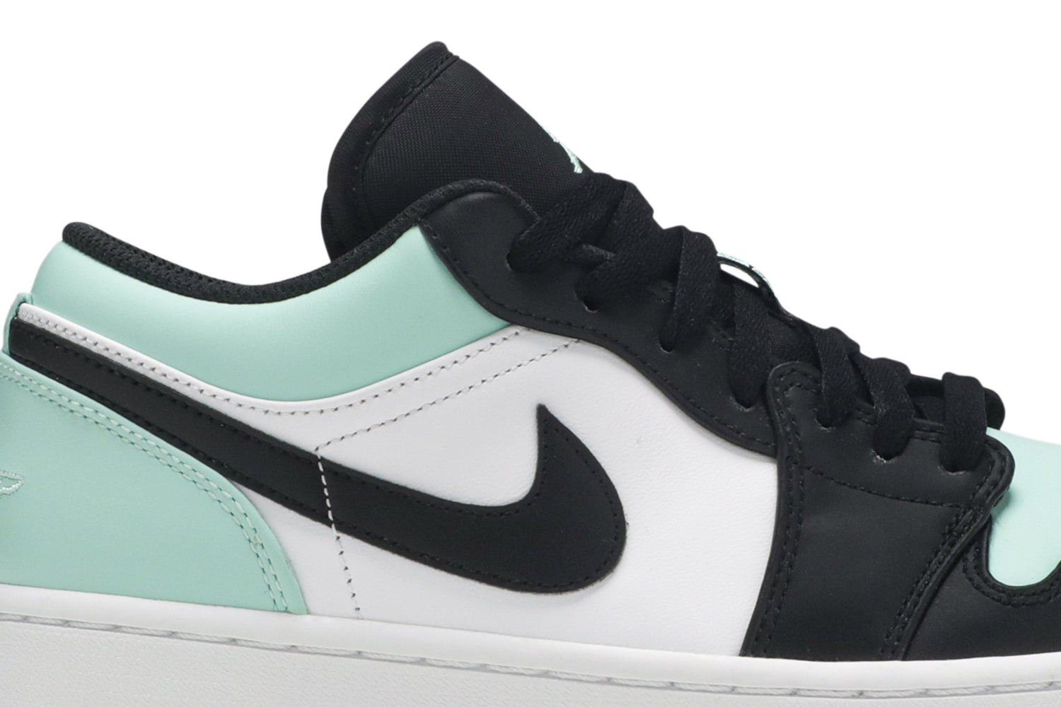 Air Jordan 1 Retro Low &