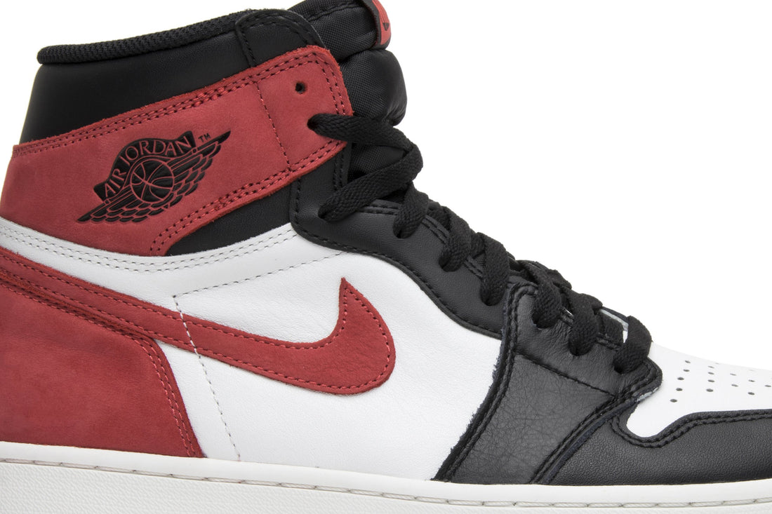 Air Jordan 1 Retro High OG &
