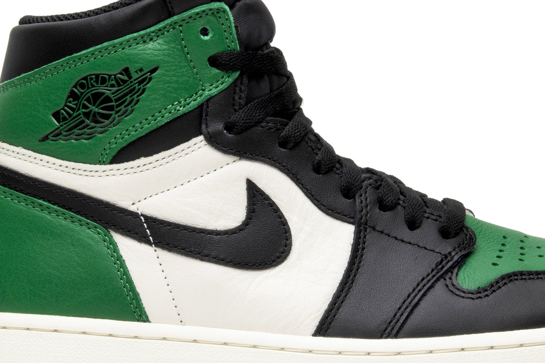 Air Jordan 1 Retro High OG &