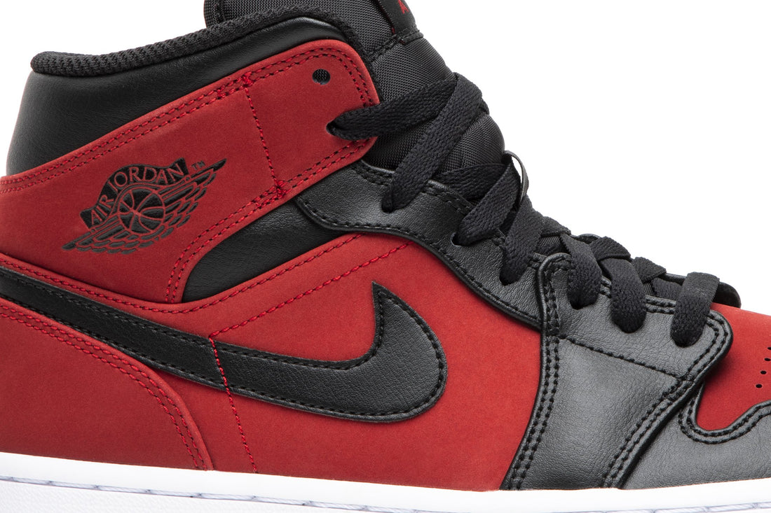 Air Jordan 1 Mid &