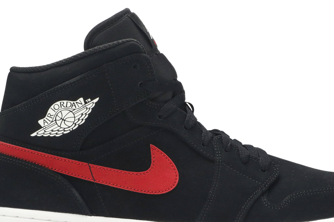 Air Jordan 1 Mid &
