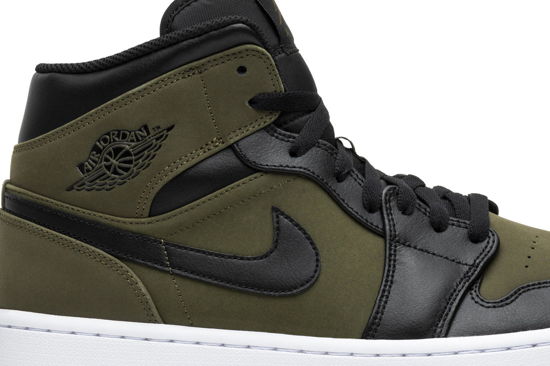Air Jordan 1 Mid &