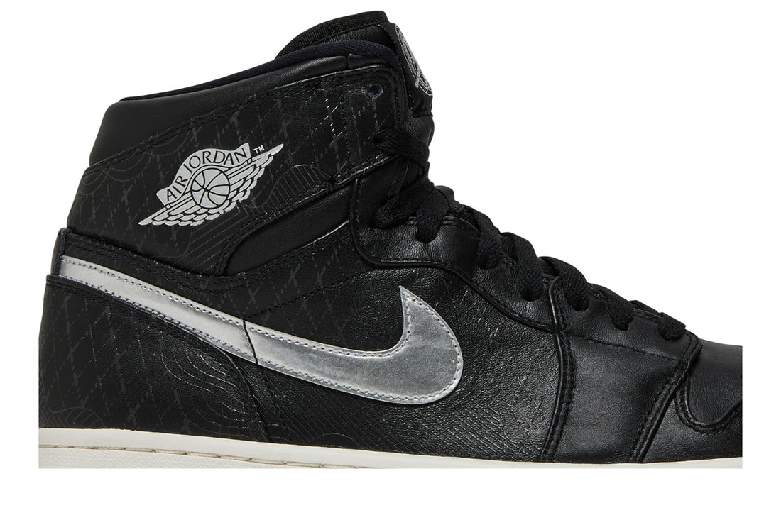 Air Jordan 1 Retro High &