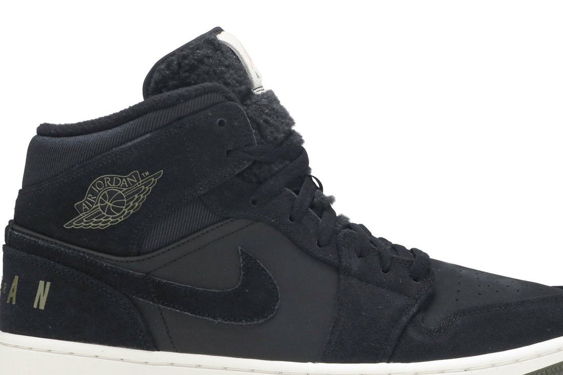 Air Jordan 1 Retro Mid &