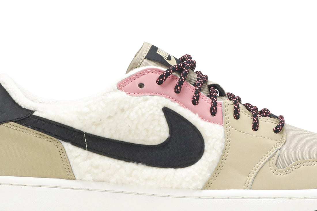 Wmns Air Jordan 1 Retro Low Fleece &
