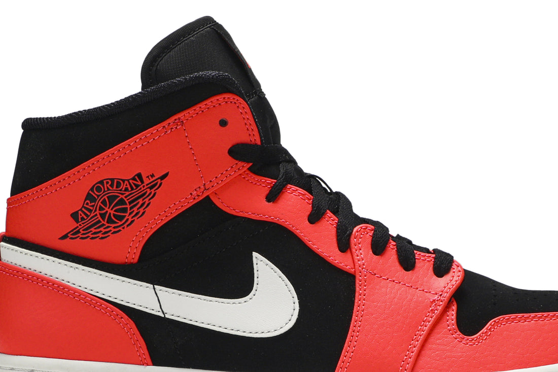 Air Jordan 1 Retro Mid &