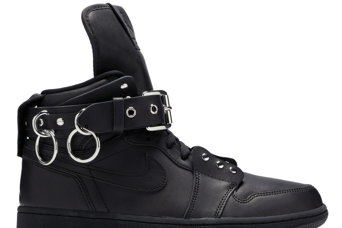 Comme des GarÃ§ons x Air Jordan 1 Retro Strap High &