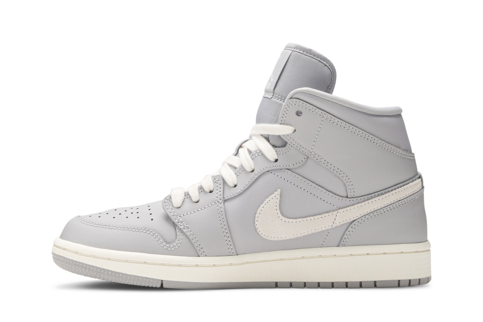 Wmns Air Jordan 1 Mid &