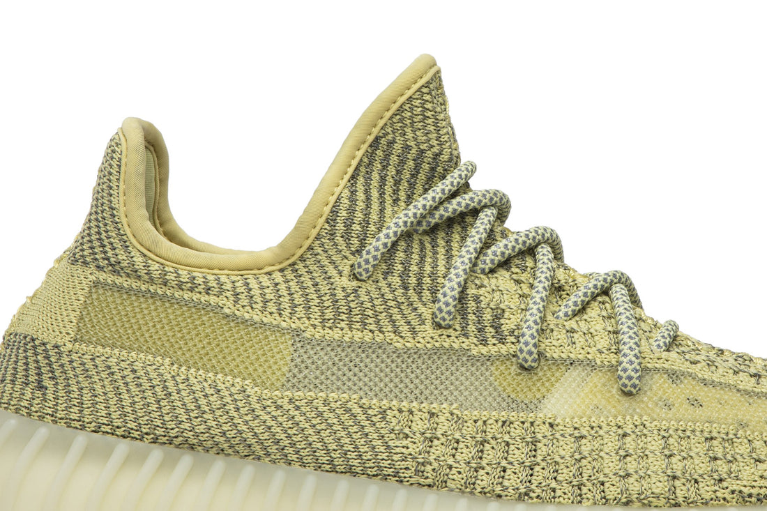 Yeezy Boost 350 V2 &