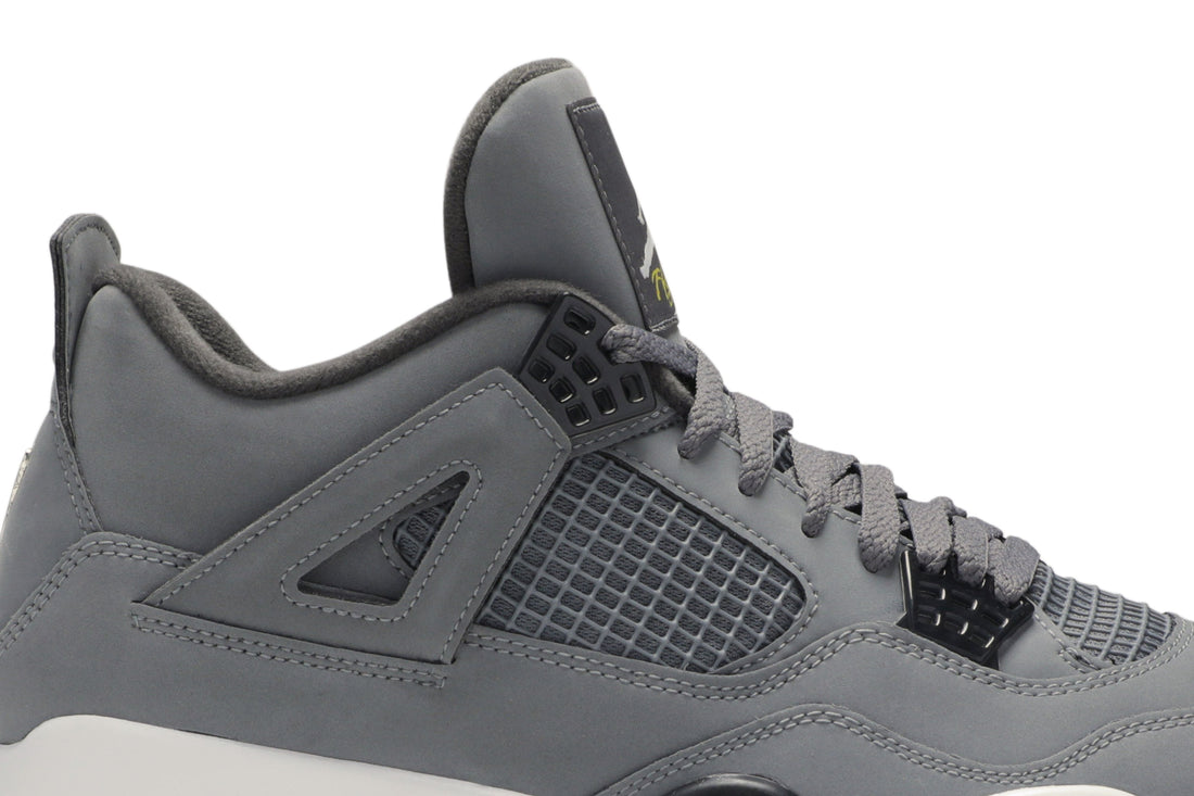 Air Jordan 4 Retro &