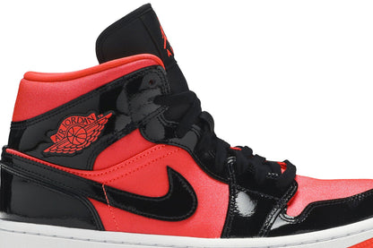 Wmns Air Jordan 1 Mid &