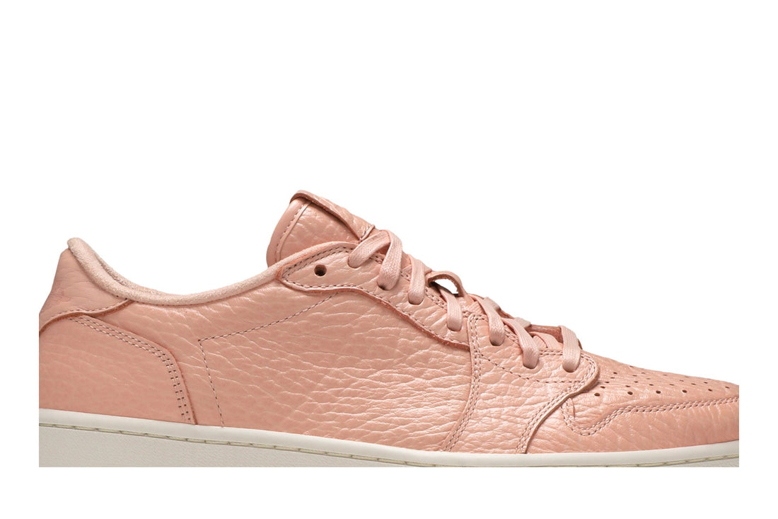 Air Jordan 1 Retro Low Swooshless &