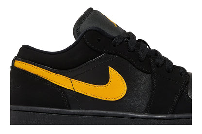 Air Jordan 1 Low &