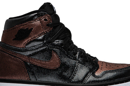 Wmns Air Jordan 1 Retro High OG &