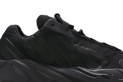 Yeezy Boost 700 MNVN &