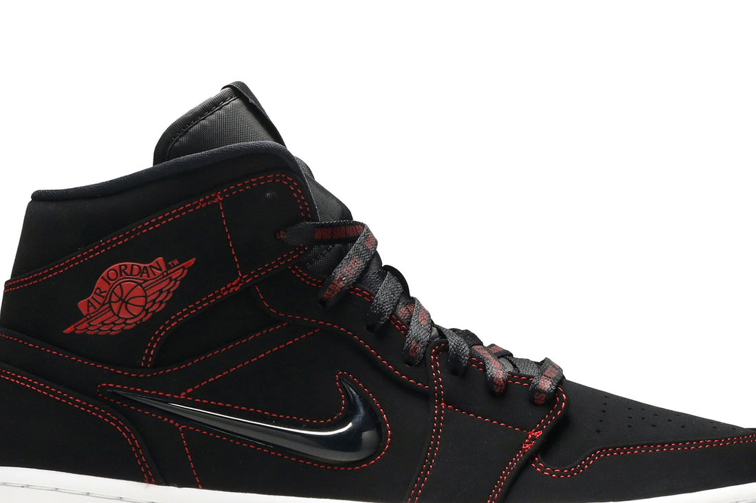 Air Jordan 1 Mid &