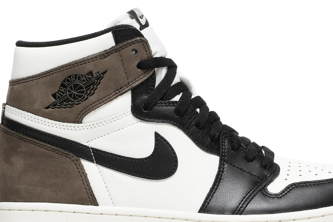 Air Jordan 1 Retro High OG &