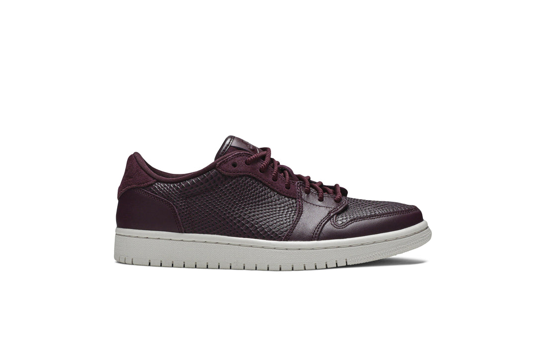 Wmns Air Jordan 1 Retro Low NS &