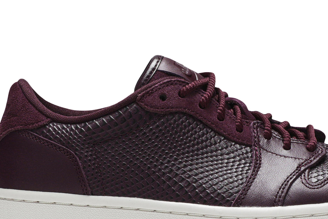 Wmns Air Jordan 1 Retro Low NS &