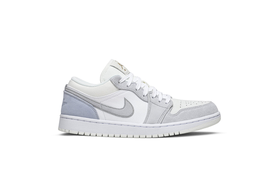 Air Jordan 1 Low &
