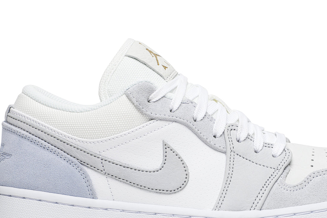 Air Jordan 1 Low &
