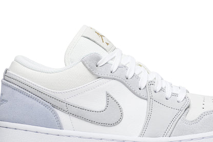 Air Jordan 1 Low &