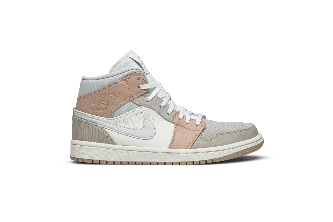 Air Jordan 1 Mid &