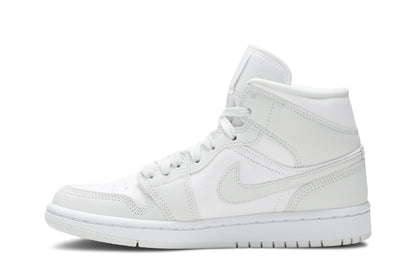Wmns Air Jordan 1 Mid &