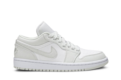 Wmns Air Jordan 1 Low &