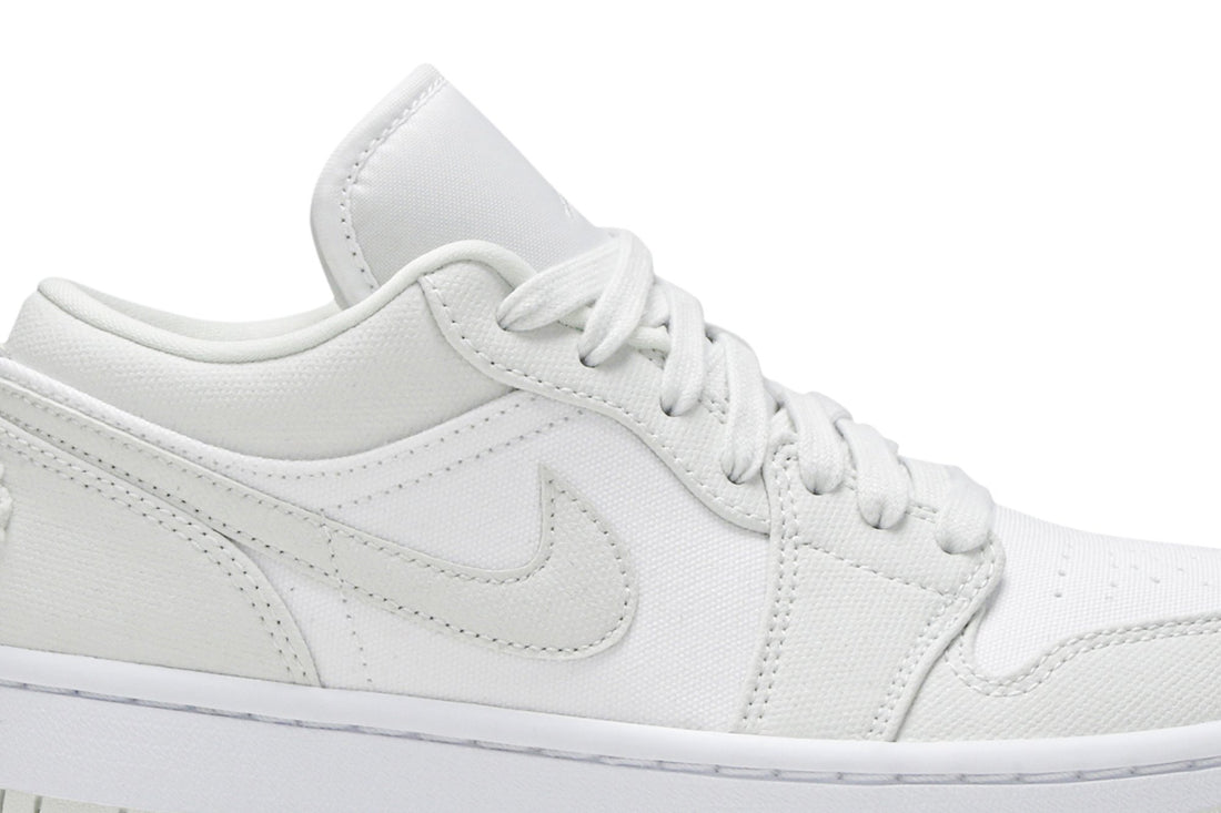 Wmns Air Jordan 1 Low &