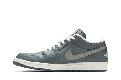Air Jordan 1 Low &
