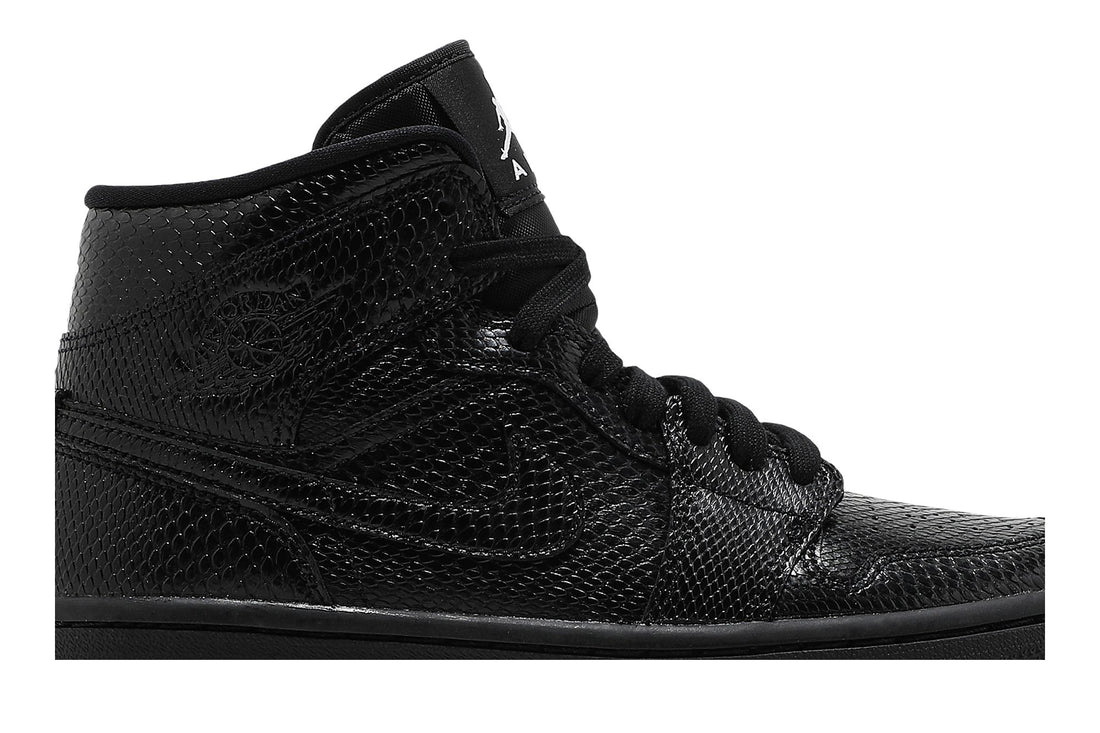Wmns Air Jordan 1 Mid &