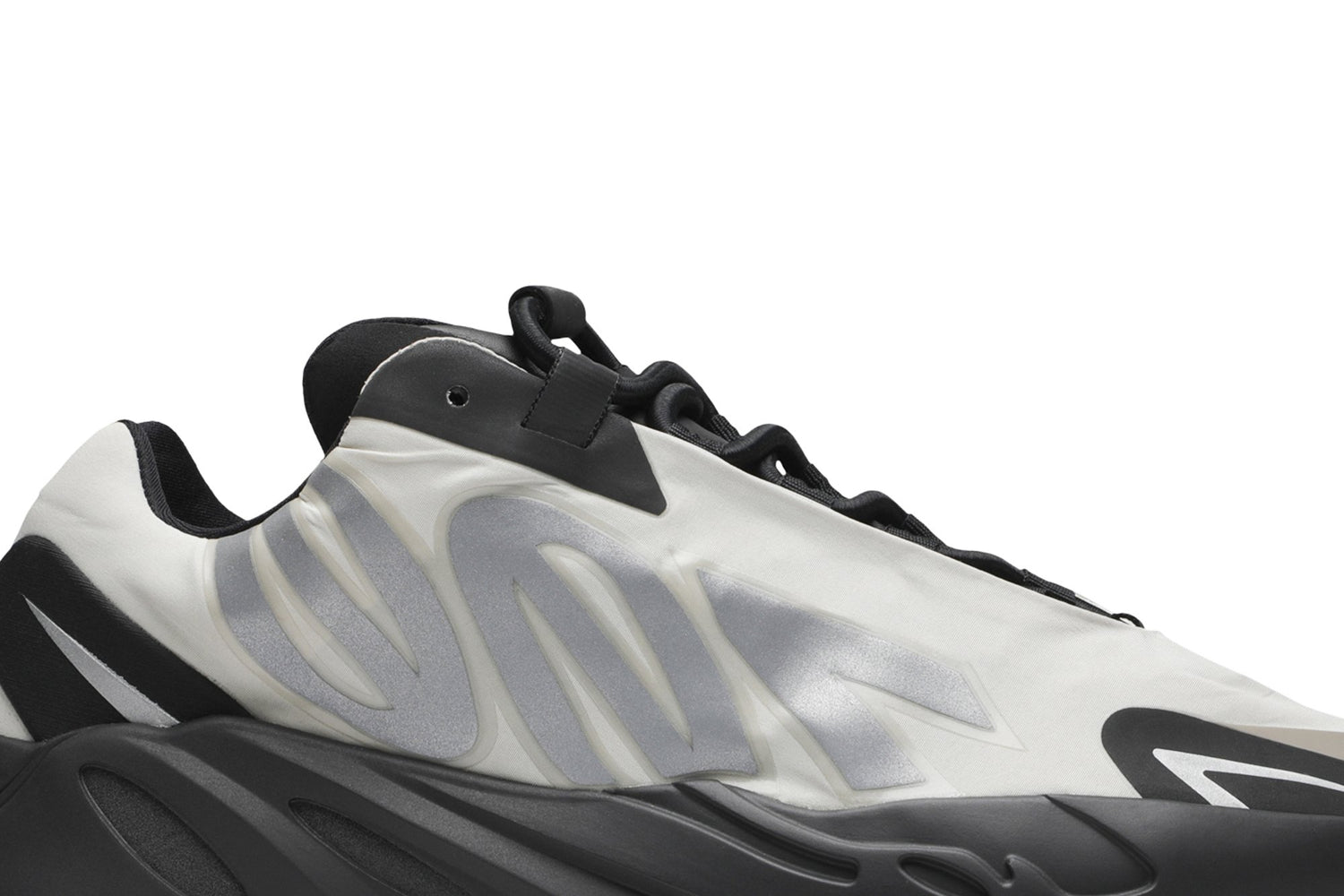 Yeezy Boost 700 MNVN &