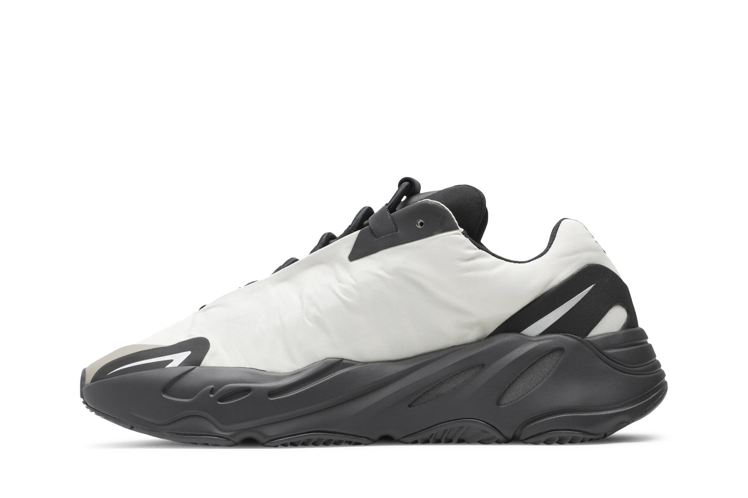 Yeezy Boost 700 MNVN &