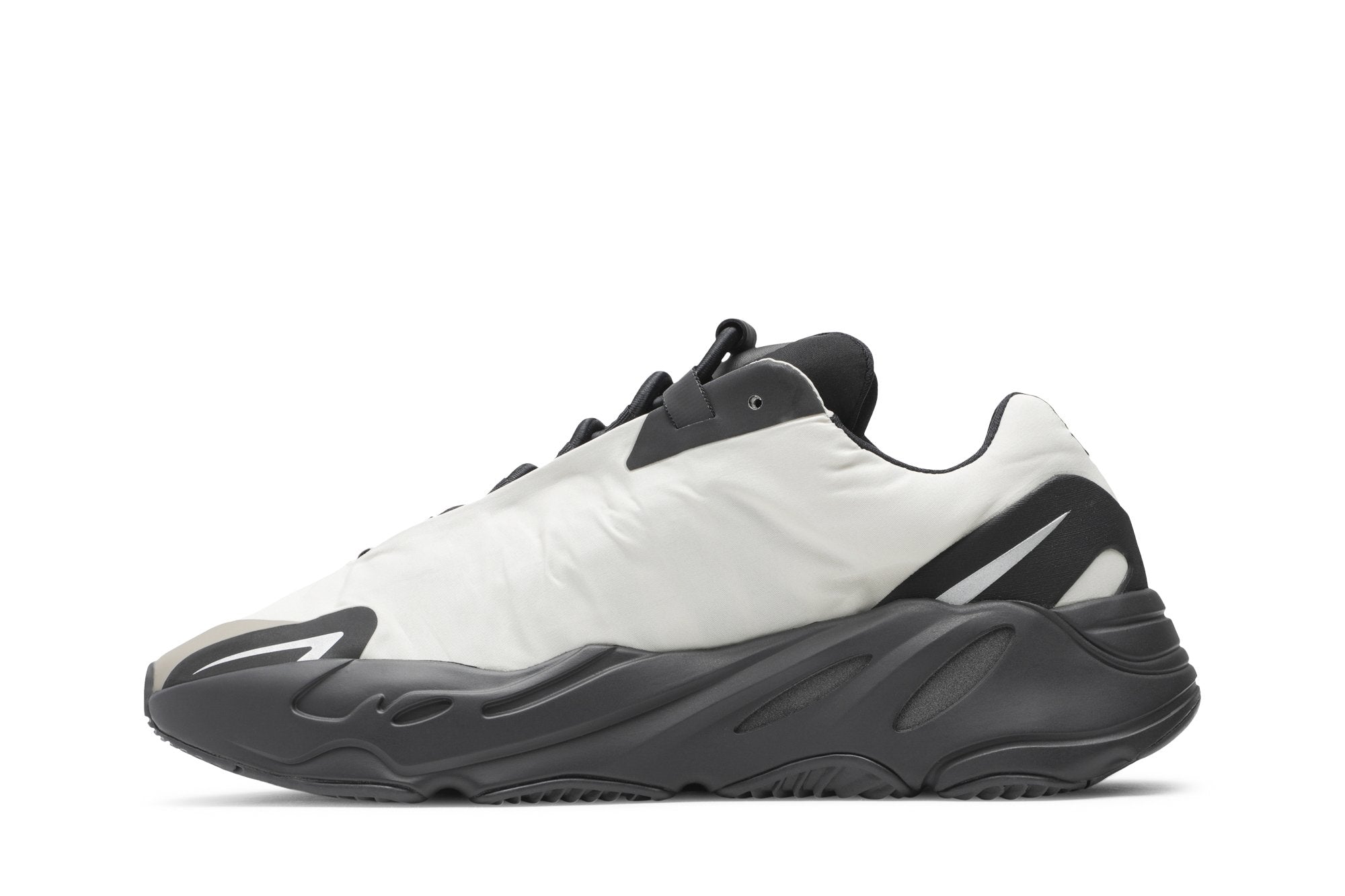 Yeezy Boost 700 MNVN &