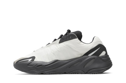 Yeezy Boost 700 MNVN &