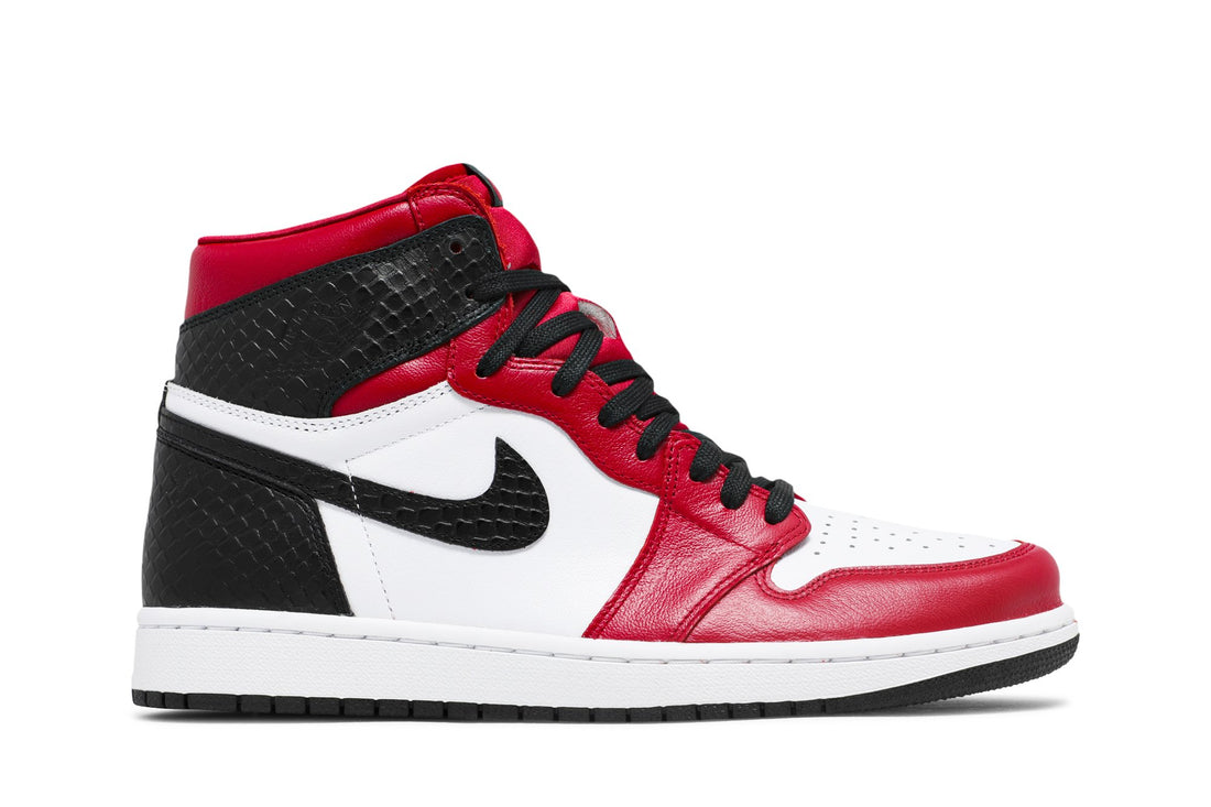 Wmns Air Jordan 1 Retro High OG &