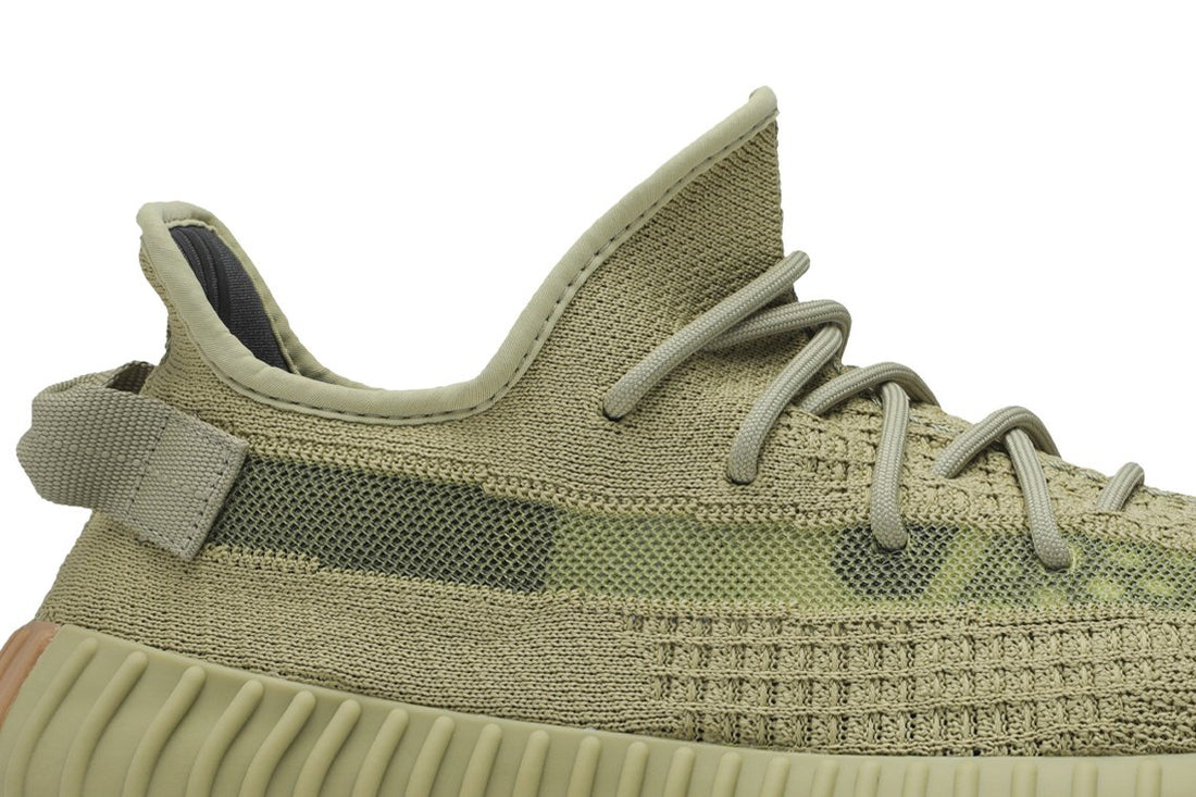Yeezy Boost 350 V2 &