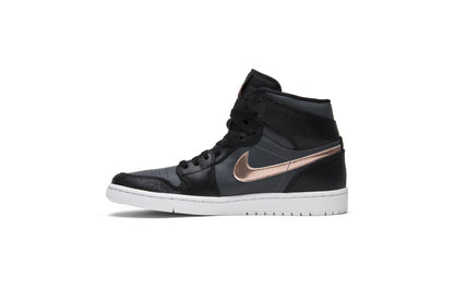 Air Jordan 1 Retro High &