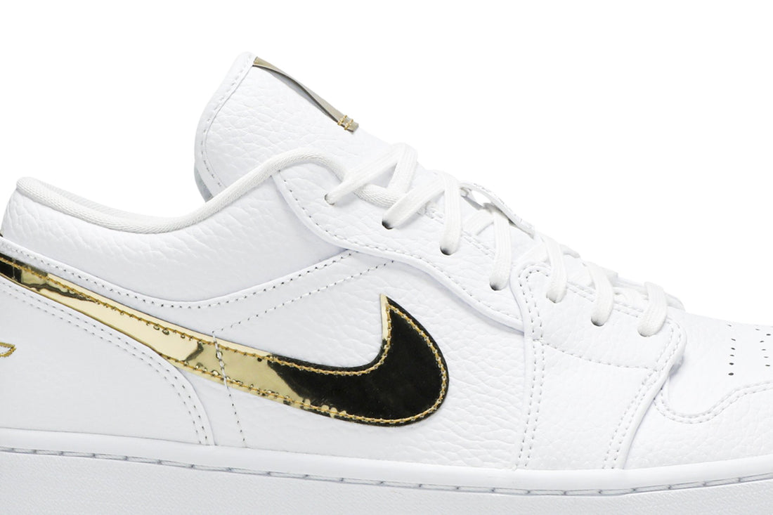 Wmns Air Jordan 1 Retro Low &