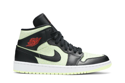 Wmns Air Jordan 1 Mid SE &