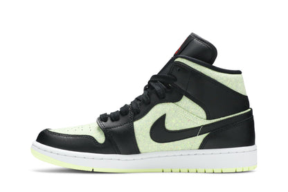 Wmns Air Jordan 1 Mid SE &
