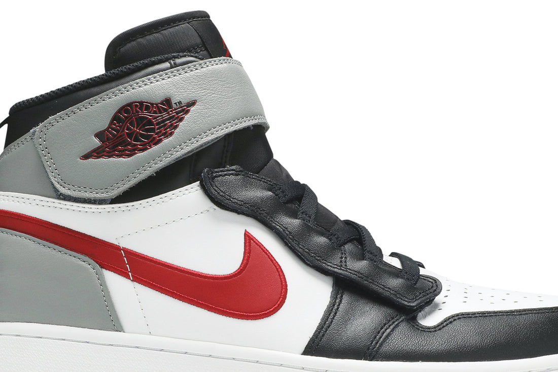 Air Jordan 1 High FlyEase &