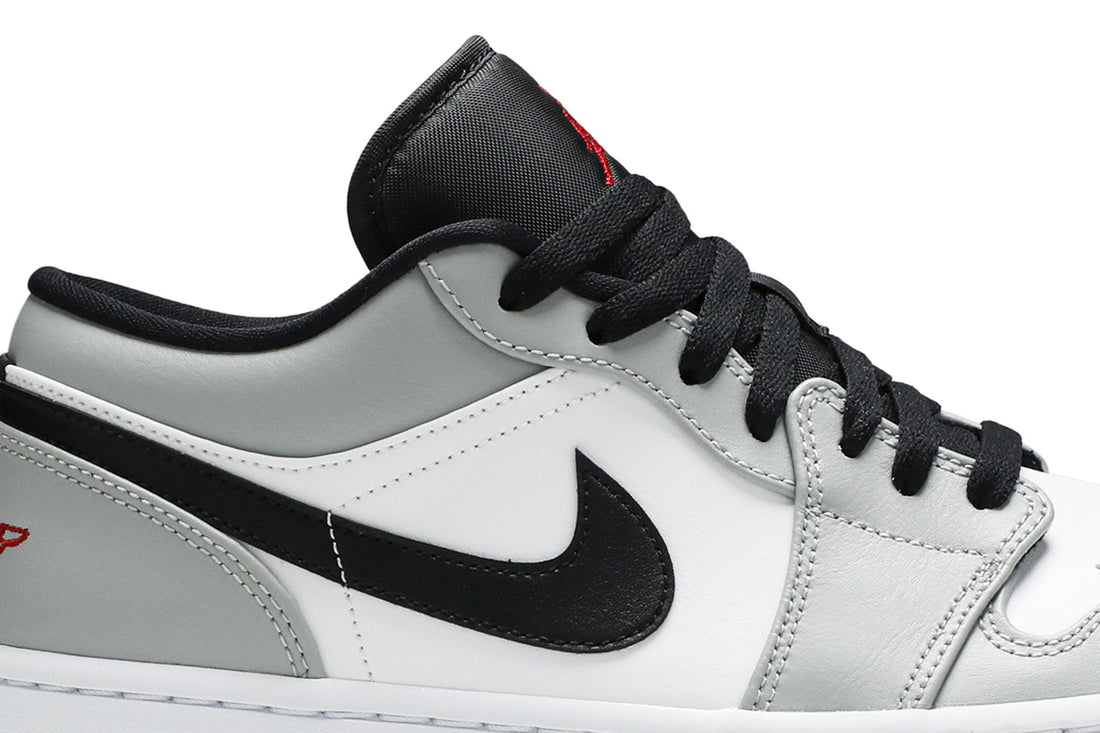 Air Jordan 1 Low &